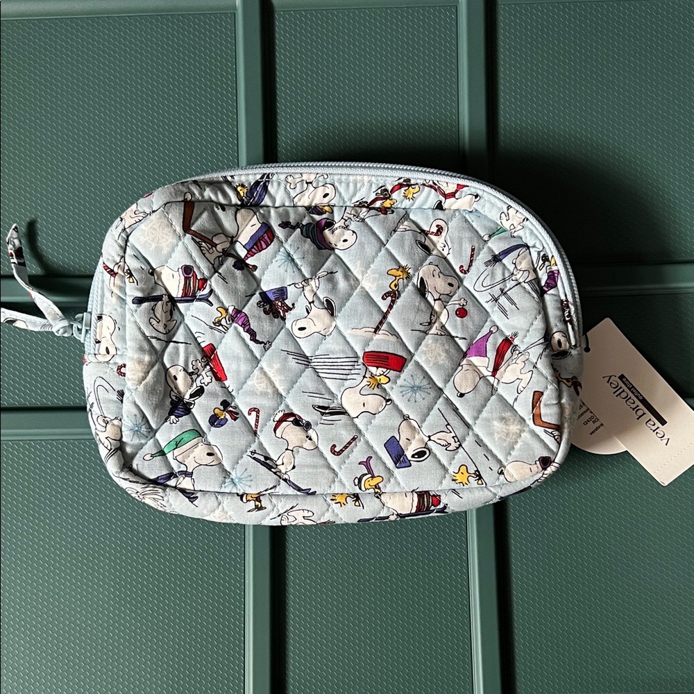 Vera Bradley Light Blue Quilted Snoopy & Woodstock Belt Bag
